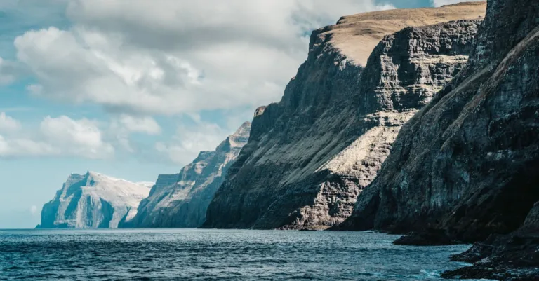 découvrez notre télécommande universelle, l'outil parfait pour contrôler tous vos appareils électroniques avec une seule télécommande. simplifiez votre expérience de divertissement et profitez d'une navigation aisée grâce à des fonctionnalités intuitives et un design ergonomique.