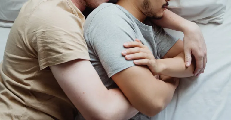 découvrez les bienfaits d'un sommeil réparateur pour votre santé physique et mentale. apprenez des astuces pour améliorer la qualité de votre sommeil et plongez dans un univers de sérénité et de relaxation.