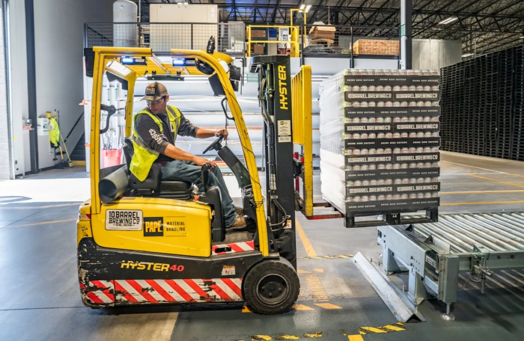 monte charge industrielle
