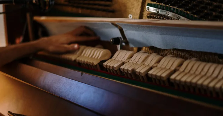 optimisez la performance de vos systèmes de contrôle avec l'art du pid tuning. découvrez les techniques et méthodes pour ajuster les paramètres proportionnel, intégral et dérivé afin d'obtenir un fonctionnement fluide et réactif de vos processus industriels.