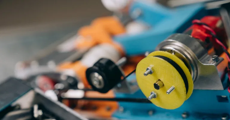 découvrez notre gamme de réducteurs de vitesse, conçus pour optimiser la performance de vos machines. robustes et efficaces, nos gearboxes s'adaptent à tous vos besoins industriels.