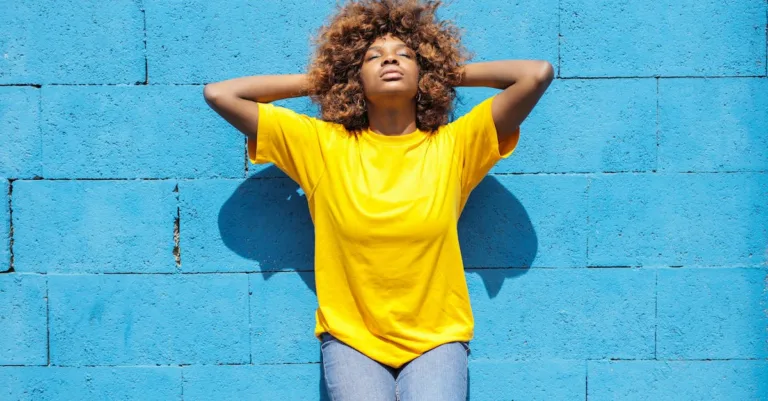 découvrez notre collection de shirts tendance, alliant confort et style pour toutes les occasions. parfaits pour compléter votre garde-robe, nos shirts sont conçus avec des matériaux de qualité et une attention aux détails. ne manquez pas nos modèles exclusifs et trouvez le shirt qui vous correspond!