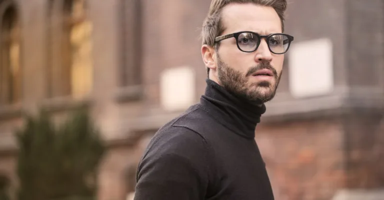 découvrez nos turtlenecks élégants et confortables, parfaits pour affronter le froid avec style. trouvez le col roulé idéal pour compléter votre garde-robe !
