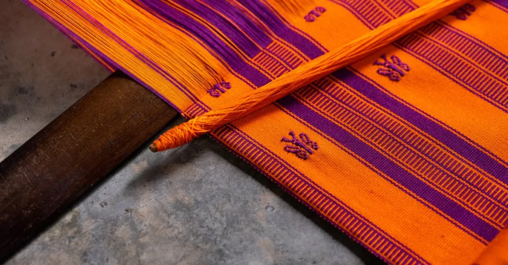 découvrez tout sur le tissu : types, utilisations et conseils d’entretien pour choisir le meilleur fabric selon vos besoins. informations pratiques et astuces sur les différents textiles.