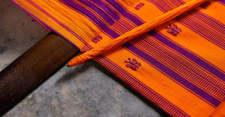 découvrez tout sur le tissu : types, utilisations et conseils d’entretien pour choisir le meilleur fabric selon vos besoins. informations pratiques et astuces sur les différents textiles.