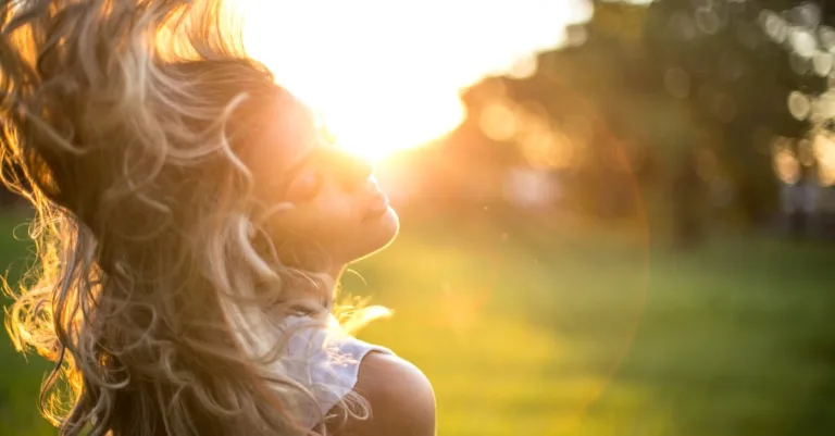 découvrez tout sur les cheveux : soins, tendances, coiffures et conseils d’experts pour sublimer votre chevelure. trouvez les meilleures astuces pour des cheveux en pleine santé.