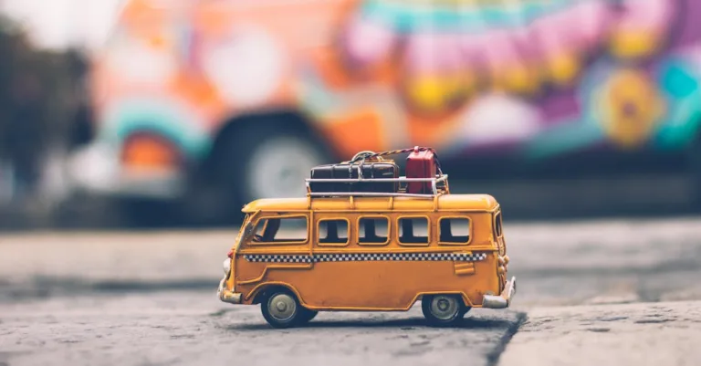 découvrez un service de taxi fiable et rapide pour tous vos déplacements en ville ou vers l'aéroport. réservez facilement votre taxi et profitez d'un trajet confortable avec des chauffeurs professionnels et ponctuels.