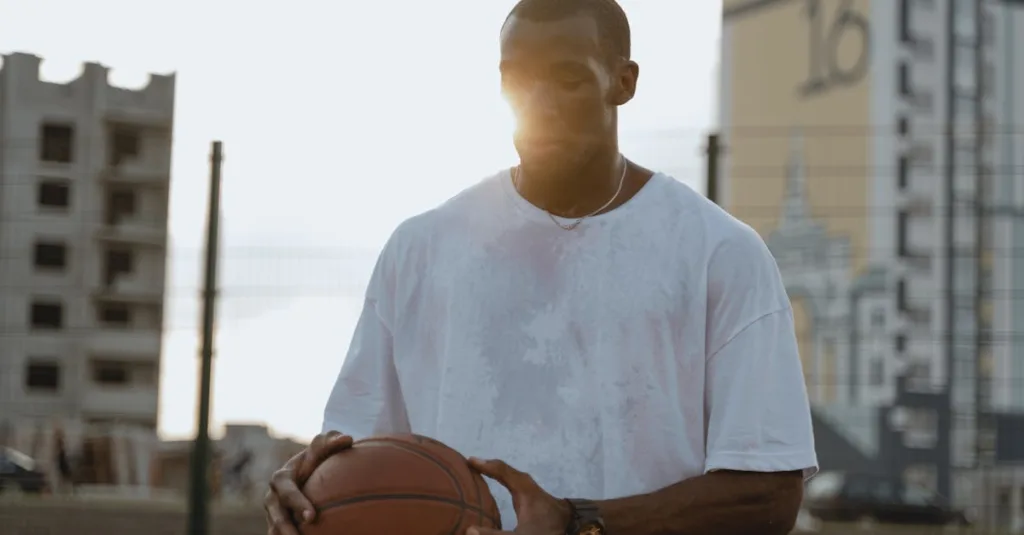 découvrez notre t-shirt col en v, un classique intemporel à la coupe moderne. confortable et polyvalent, il s’adapte à tous les styles pour un look élégant au quotidien.