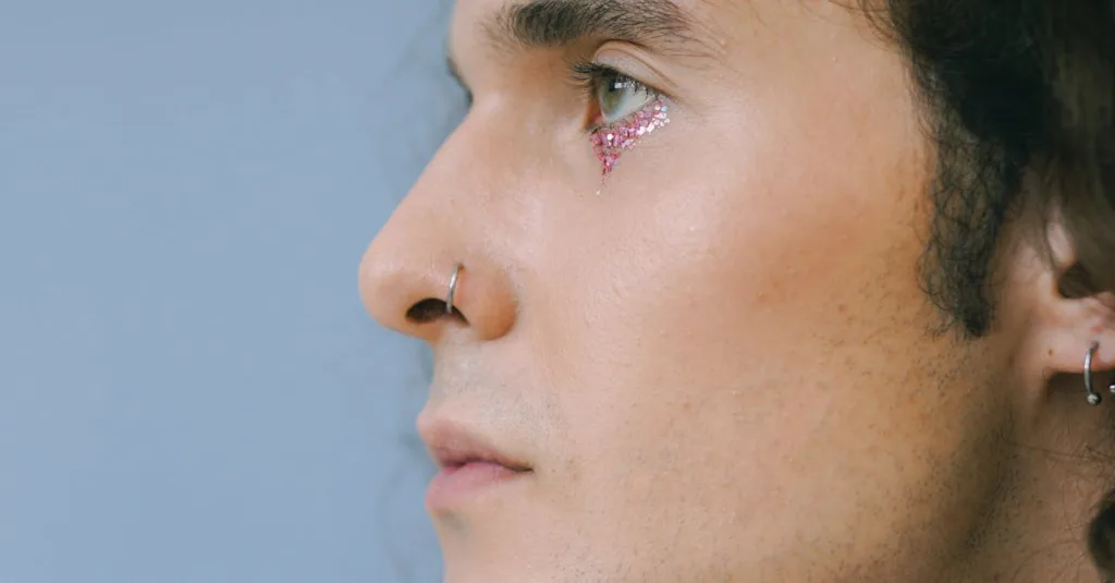 découvrez les superstitions liées aux acouphènes : significations culturelles et croyances populaires autour des bourdonnements d'oreilles.