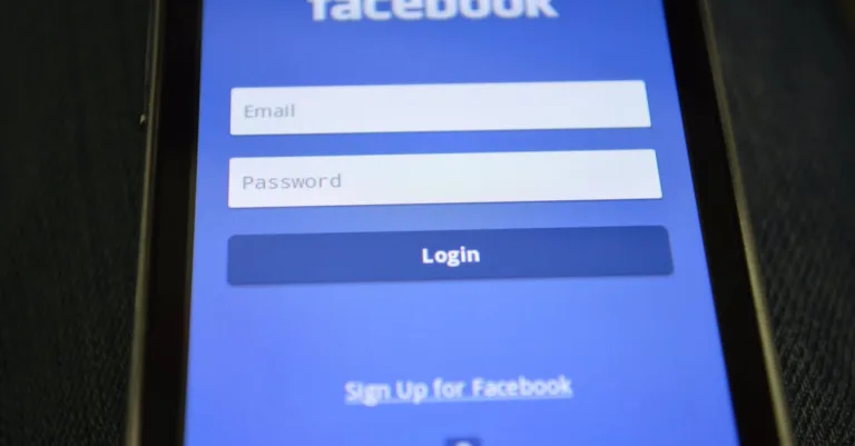 découvrez des méthodes efficaces pour accéder à un site web bloqué en toute sécurité et protéger votre confidentialité en ligne.