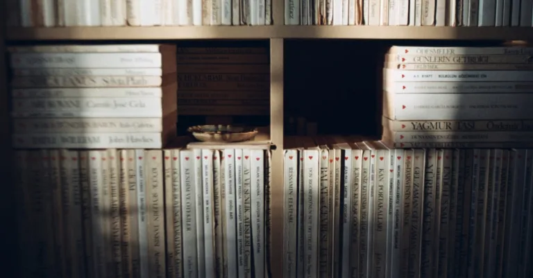 découvrez comment formater et utiliser une adresse efficacement pour vos besoins personnels et professionnels.