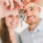 découvrez nos conseils et astuces pour les acheteurs immobiliers afin de trouver la maison de vos rêves en toute sérénité.